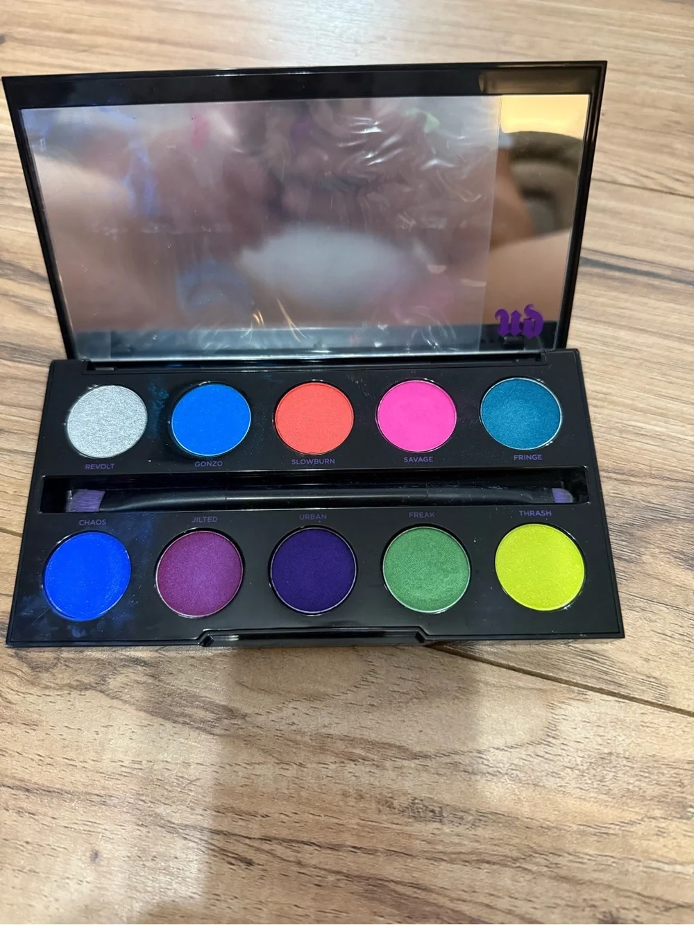 Women’s Y2K Mac Lipsticks & Eyeshadows Lot - and Urban Decay eyeshadow pallet